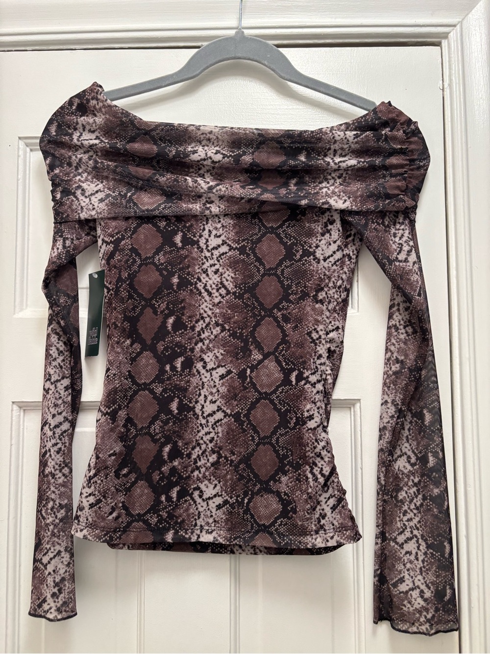 Wild Fable Off-Shoulder Snake Print Long Sleeve Top - Brown
Size Small